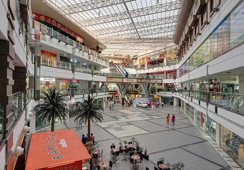 mahagun metro mall gallery